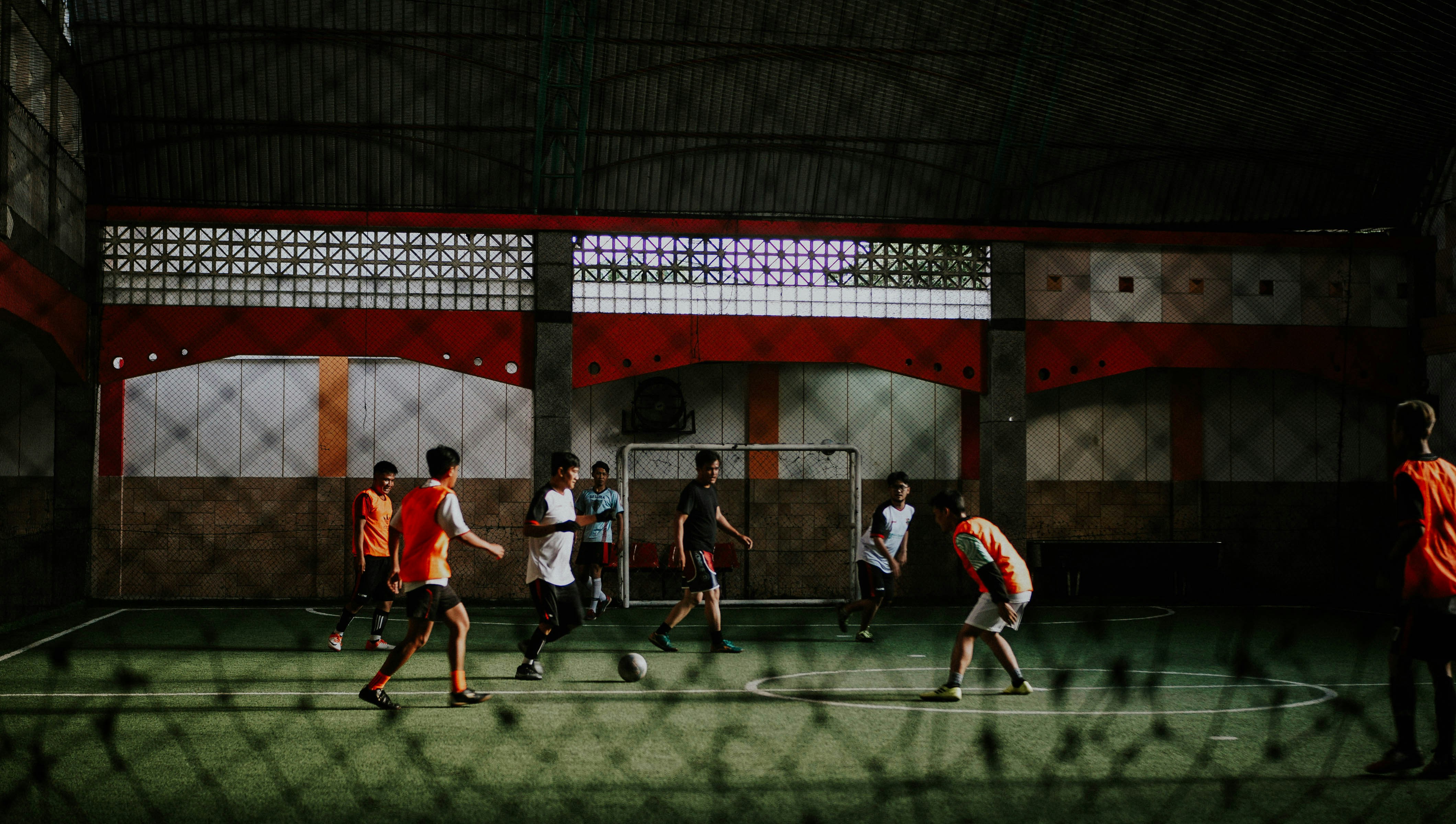 The Technical Edge: Understanding the Difference Between Futsal and Soccer for Youth Development